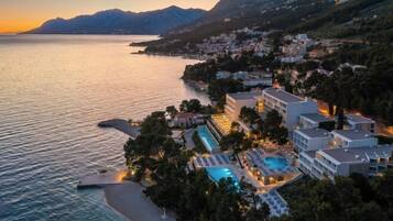 المنشأة من الخارج