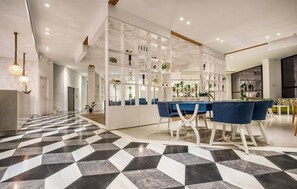 Breakfast, lunch, dinner served; international cuisine  - Aqua Bay (Zakynthos)