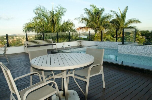 Outdoor pool - Stop Inn Plus Pampulha (Belo Horizonte)