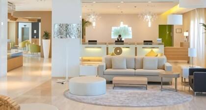 Holiday Inn Muscat Al Seeb