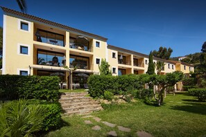 Front of property - La Residence du Bailli (Rayol-Canadel-sur-Mer)