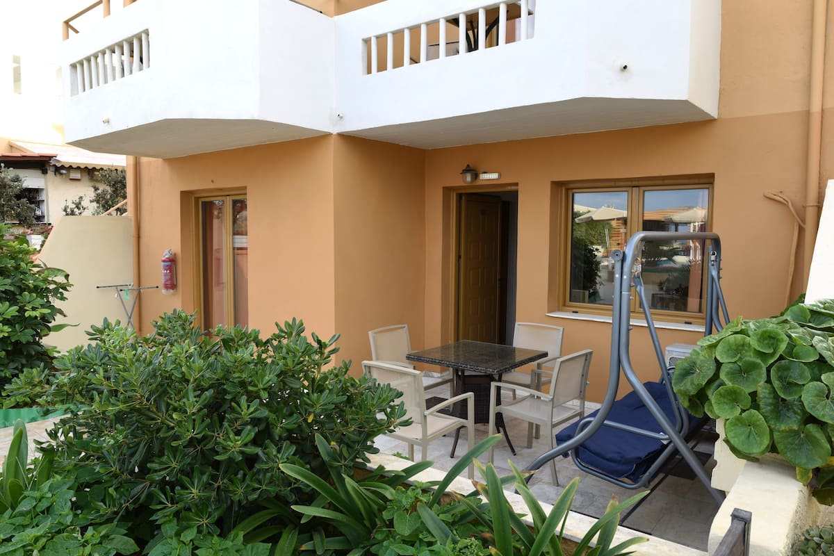 Appartement, 2 chambres, vue piscine | Terrasse/Patio