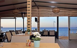 Beach bar