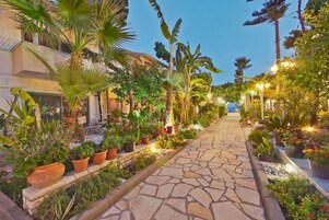 Jardines del alojamiento