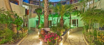 Rouda Bay Beach Hotel