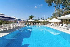 Outdoor pool - Koukias Village (Skiathos)