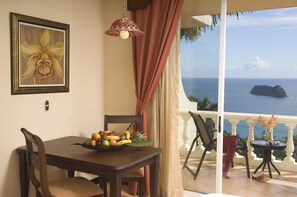 Dining - Parador Nature Resort and Spa (Quepos)