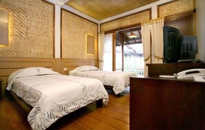 Bungalow Siceeh - Kampung Sumber Alam Garut Powered by Archipelago (Garut)
