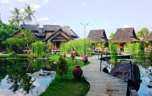 Bungalow (Siceeh) | Een bureau, gratis wifi, beddengoed