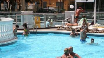 Alberca al aire libre