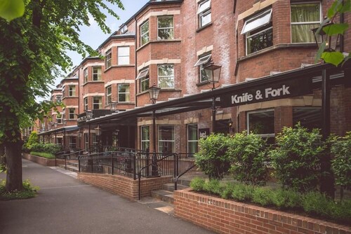 Malone Lodge Hotel & Apartments