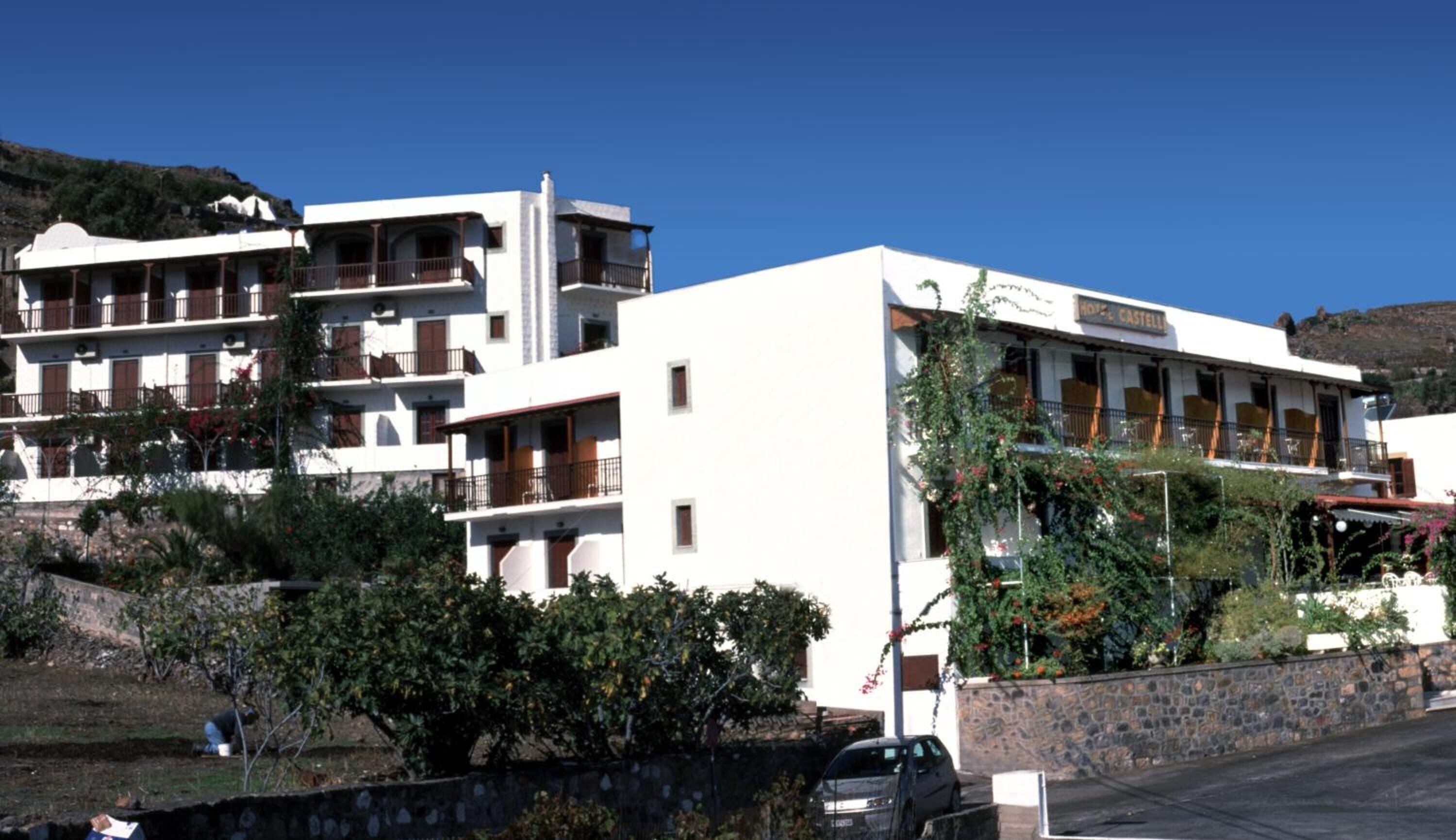 المنشأة من الخارج