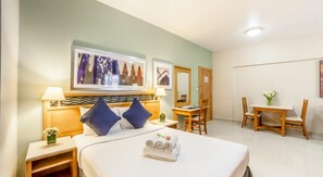 Room - Golden Sands Hotel Apartments (Dubai)