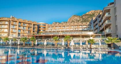 Turunc Premium Hotel