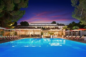 Outdoor pool - Village Galijot Plava Laguna (Porec)