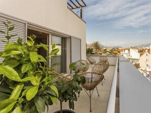 Property grounds - Apartments Perla (Split)