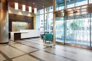 Interior - Hilton Garden Inn Washington DC/Georgetown Area (Washington)