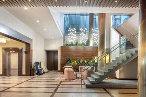 Interior - Hilton Garden Inn Washington DC/Georgetown Area (Washington)