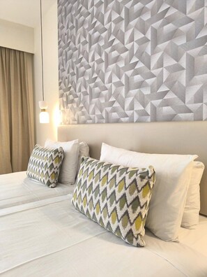 In-room safe, desk, free WiFi, bed sheets - Asterias Beach Resort (Rhodes)