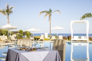 2 Restaurants; Frühstück, Mittagessen und Abendessen werden serviert