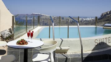 Innenpool, Außenpool