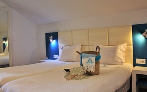 Appartement, 1 chambre, terrasse, vue partielle sur la mer