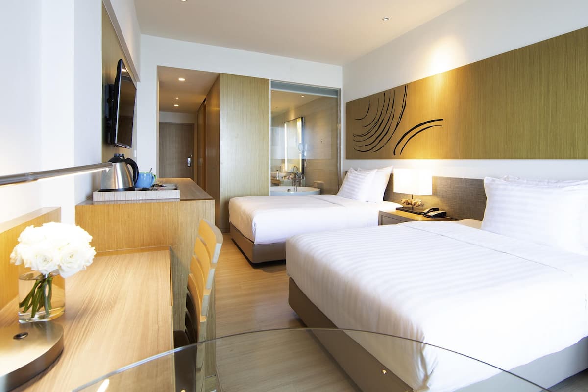 Deluxe Twin Room, 2 Twin Beds, Sea View | Egyptian cotton sheets, premium bedding, minibar, in-room safe