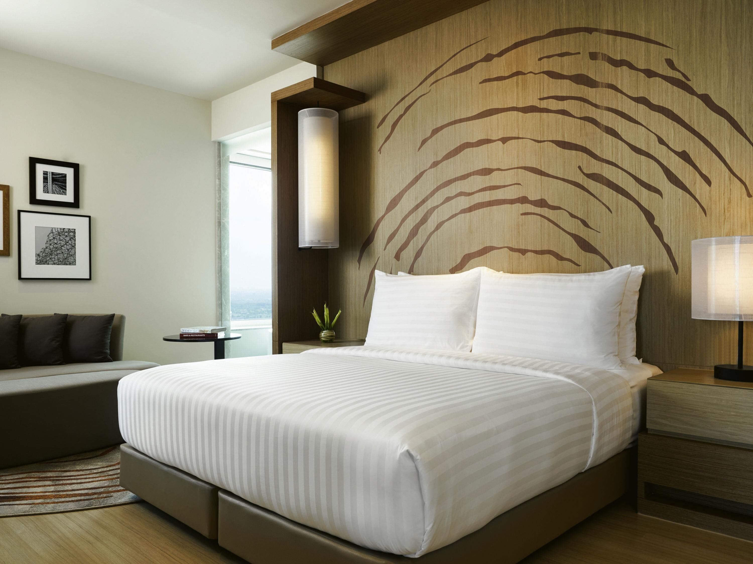 Family Suite, Multiple Beds, Sea View | Egyptian cotton sheets, premium bedding, minibar, in-room safe