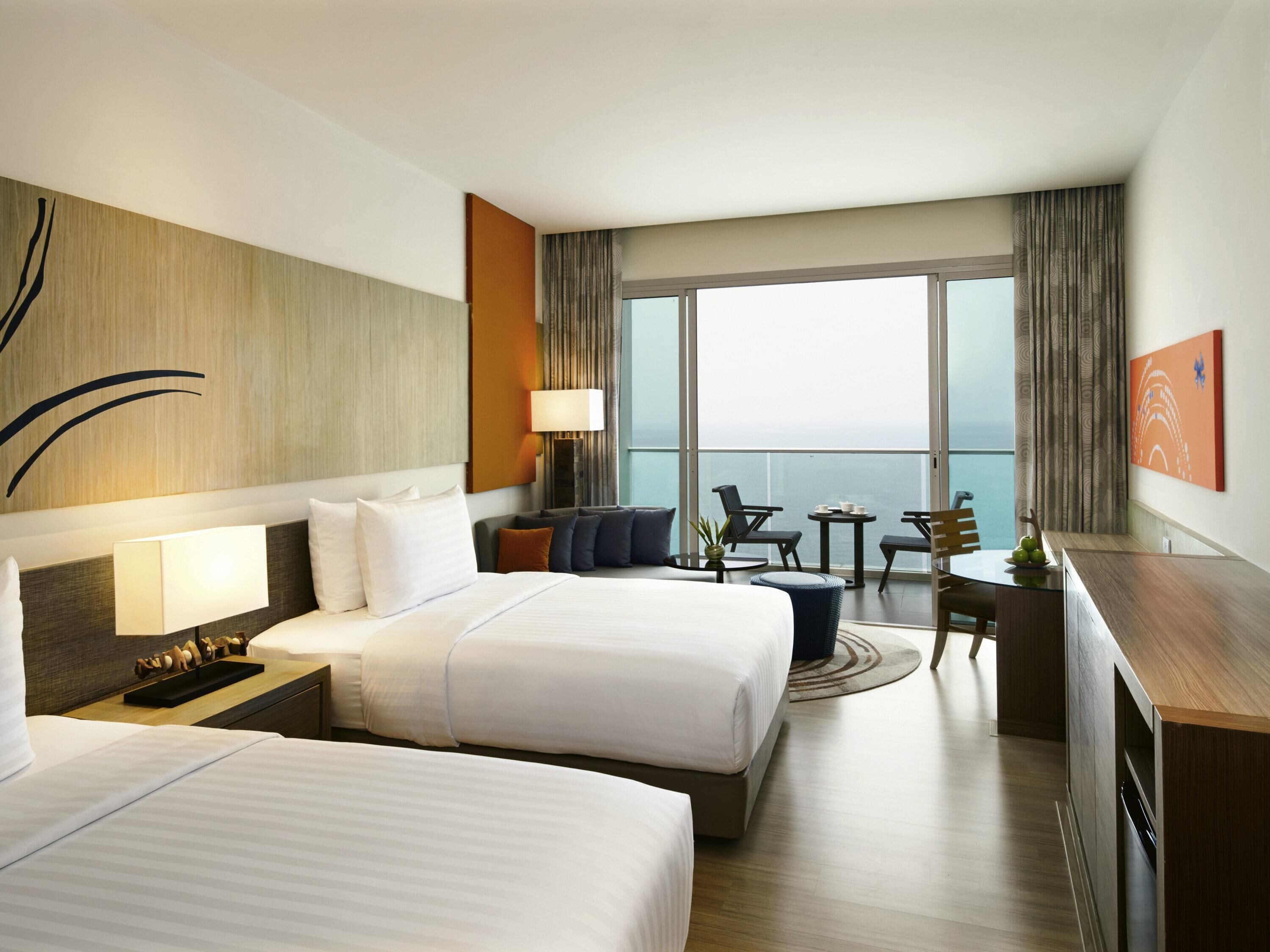 Sábanas de algodón egipcio, ropa de cama de alta calidad y minibar 