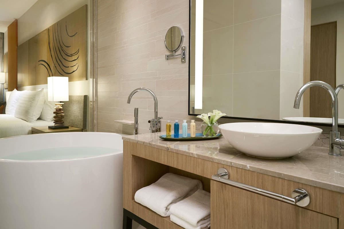 Draps en coton égyptien, literie de qualité, minibar, coffre-fort