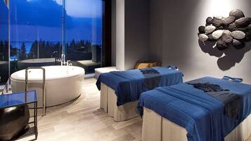 Couples treatment rooms, body treatments, aromatherapy