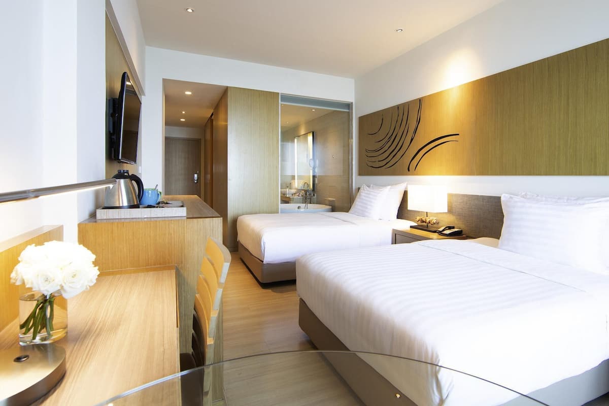 Deluxe Twin Room, 2 Twin Beds, Sea View | Egyptian cotton sheets, premium bedding, minibar, in-room safe