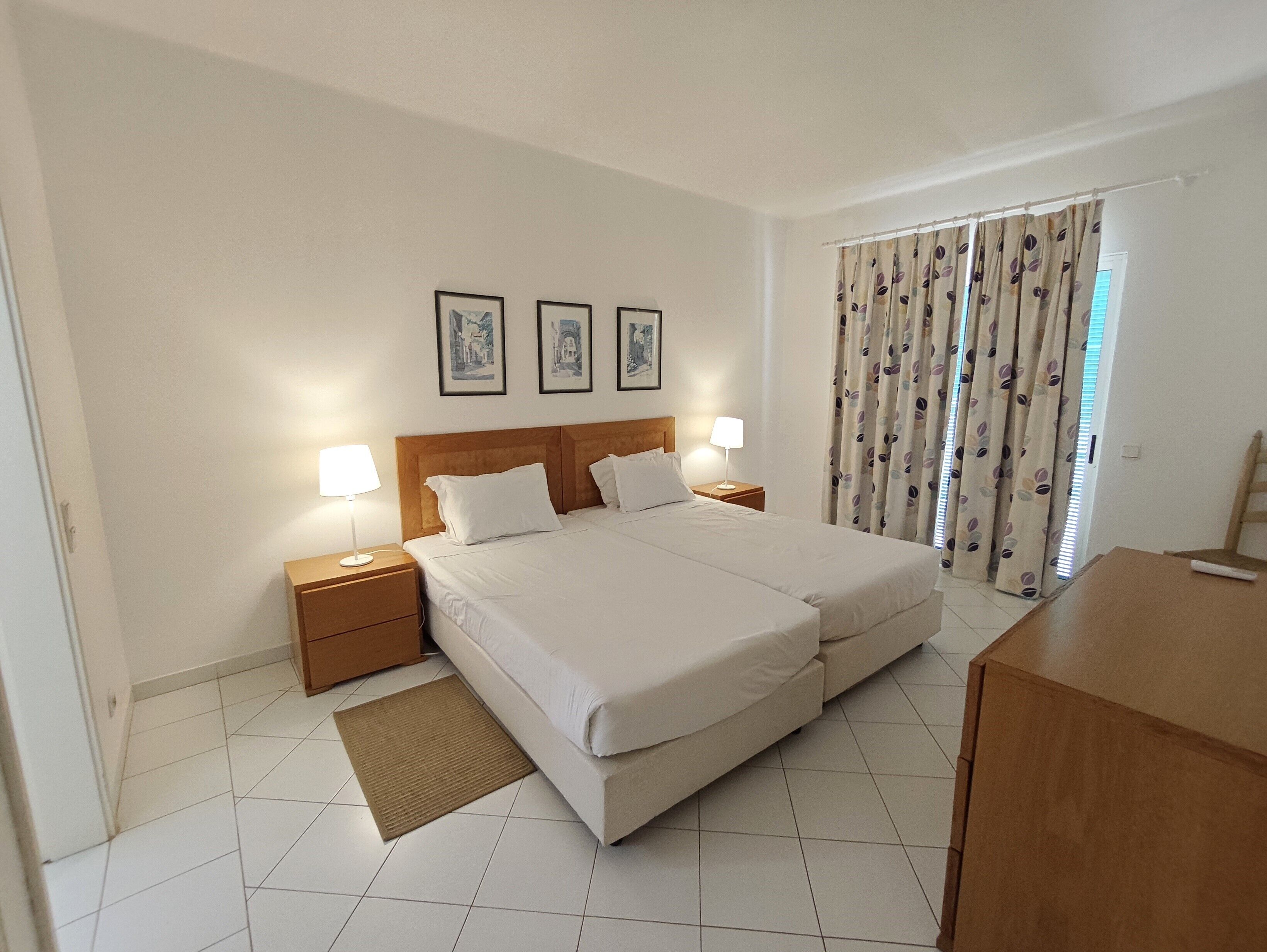 Standard Apartment, 2 Bedrooms | In-room safe, free WiFi, bed sheets