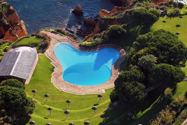 3 outdoor pools