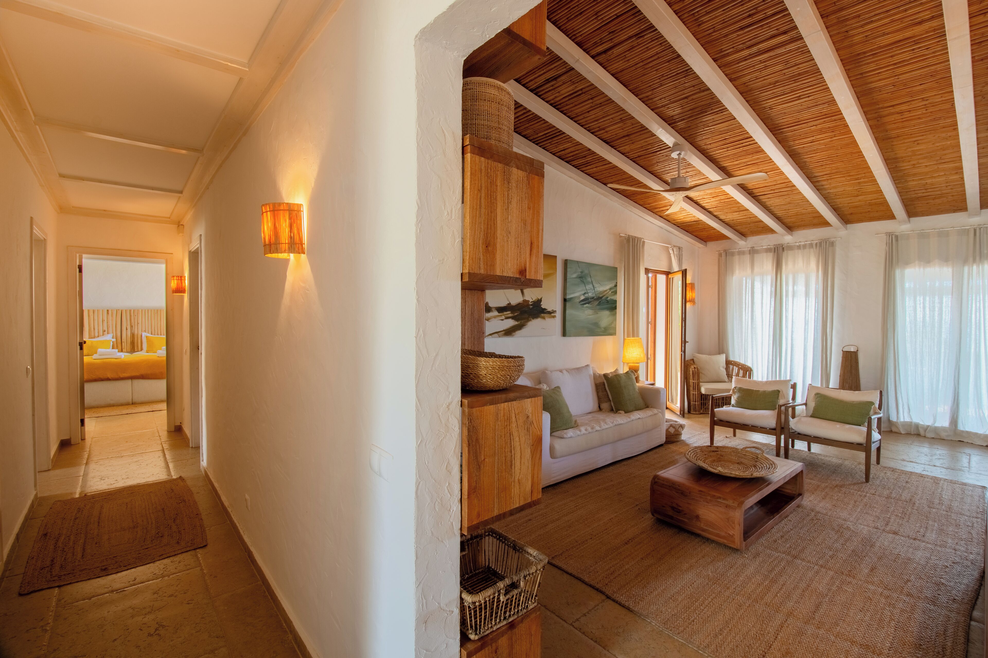 Exclusive Villa, 3 Bedrooms, Sea View | Ruang tamu | 50 cm televisyen dengan kabel 