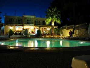 Outdoor pool - Hotel Megara (Zakynthos)