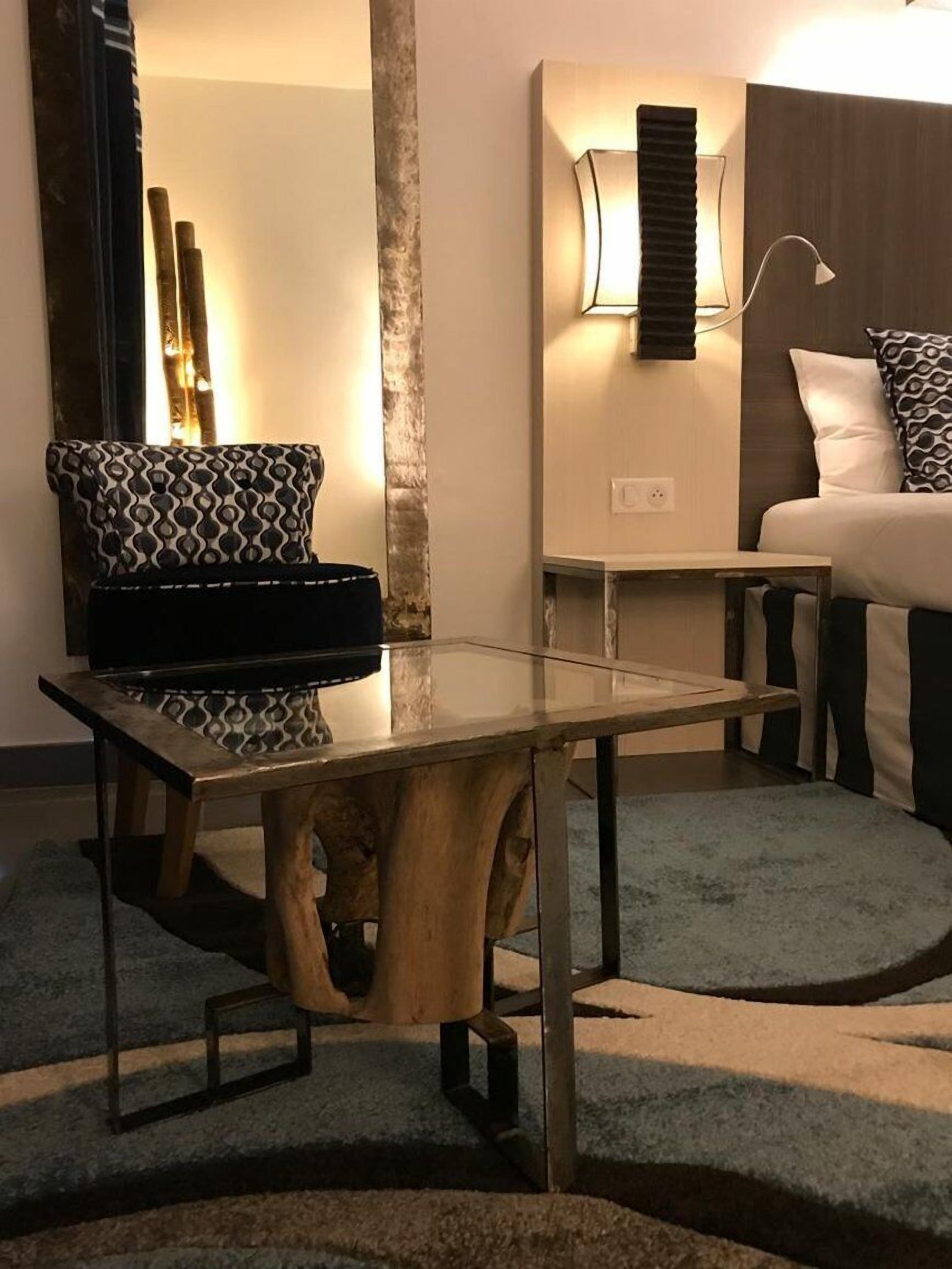 suite | pillow-top beds, minibar, in-room safe, desk