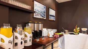 Daily buffet breakfast (EUR 15 per person)
