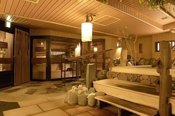 Interior - the b suidobashi (Tokyo)