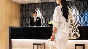 Lobby - the b suidobashi (Tokyo)