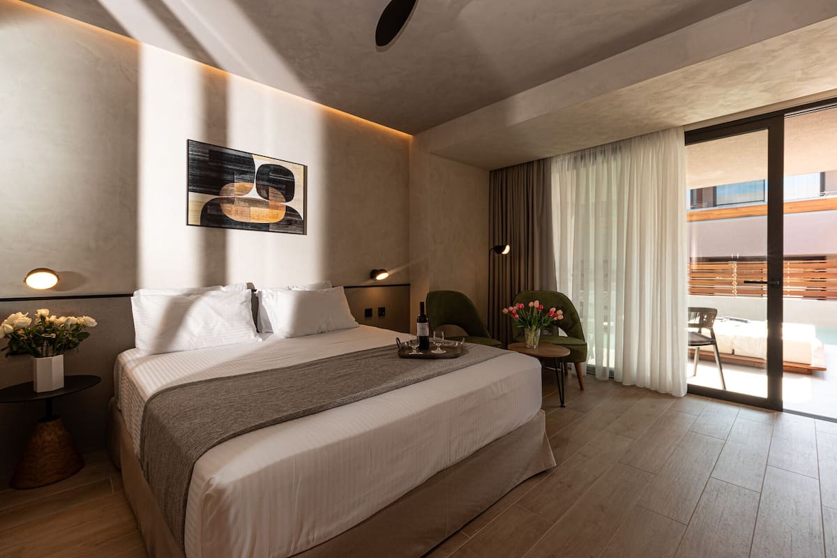 Ropa de cama hipoalergénica y escritorio
