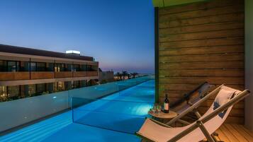 Double Room, Private Pool | 1 bedroom, hypo-allergenic bedding, desk, laptop workspace