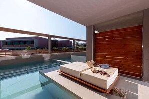Exclusive Double Room, Private Pool | Hypo-allergenic bedding, desk, laptop workspace, blackout drapes