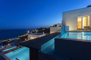 Outdoor pool - Far Out Hotel & Spa (Ios)