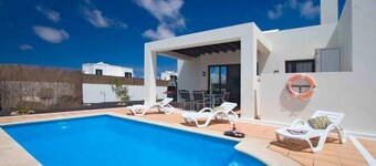 Ereza Las Buganvillas Villas