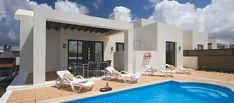 Ereza Las Buganvillas Villas