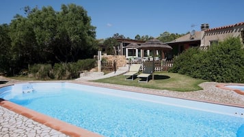 Piscina a l'aire lliure