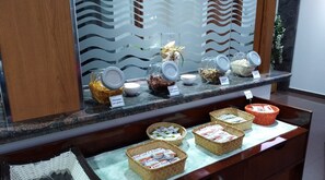 Daily buffet breakfast (EUR 8 per person) - Hotel Nuevo Lanzada (Sanxenxo)