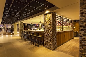Bar (on property) - Golden Tulip Amsterdam Riverside (Amsterdam)