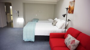 Appartement, plusieurs lits, bain à remous